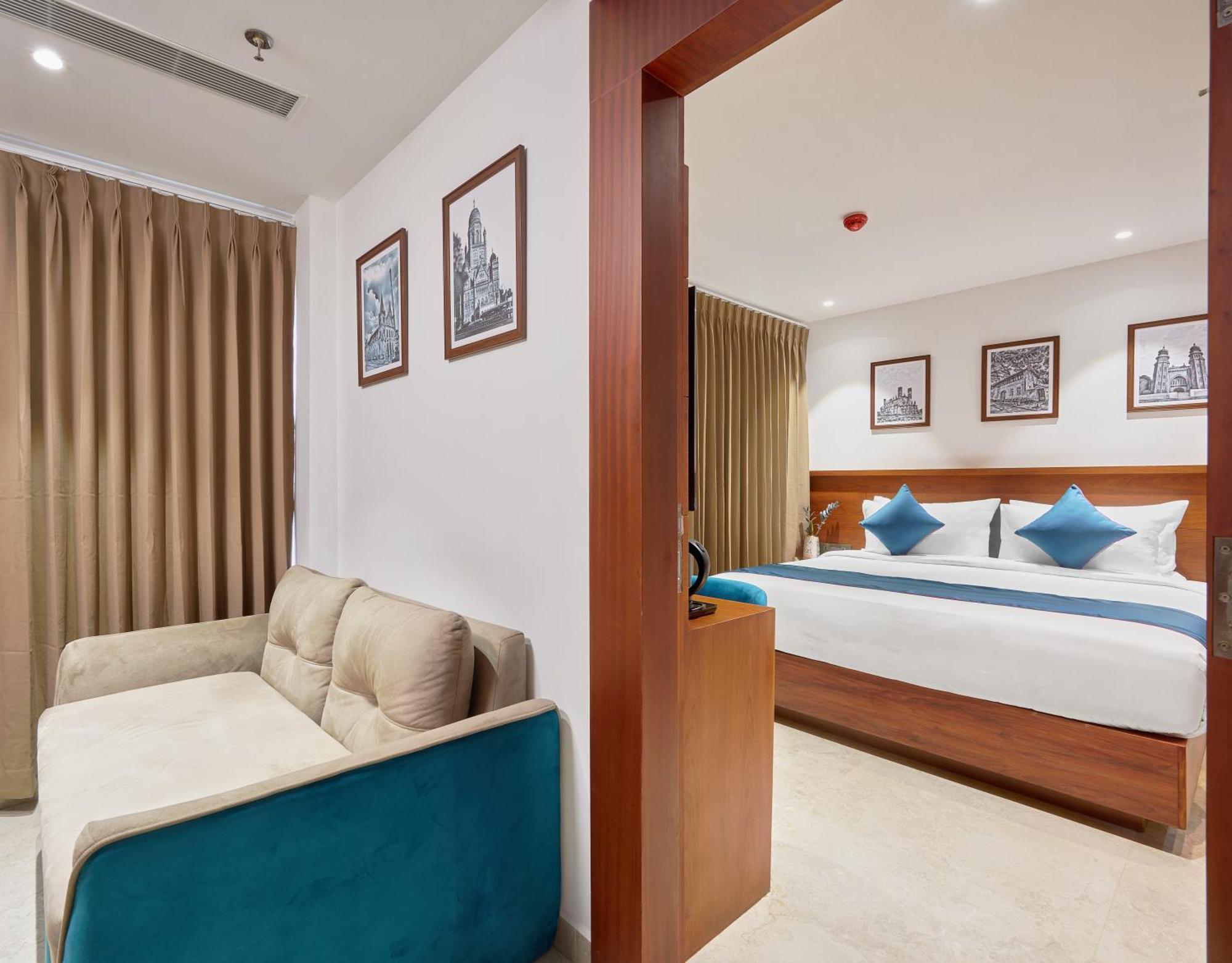 Q-white Crescent Hotel Kochi